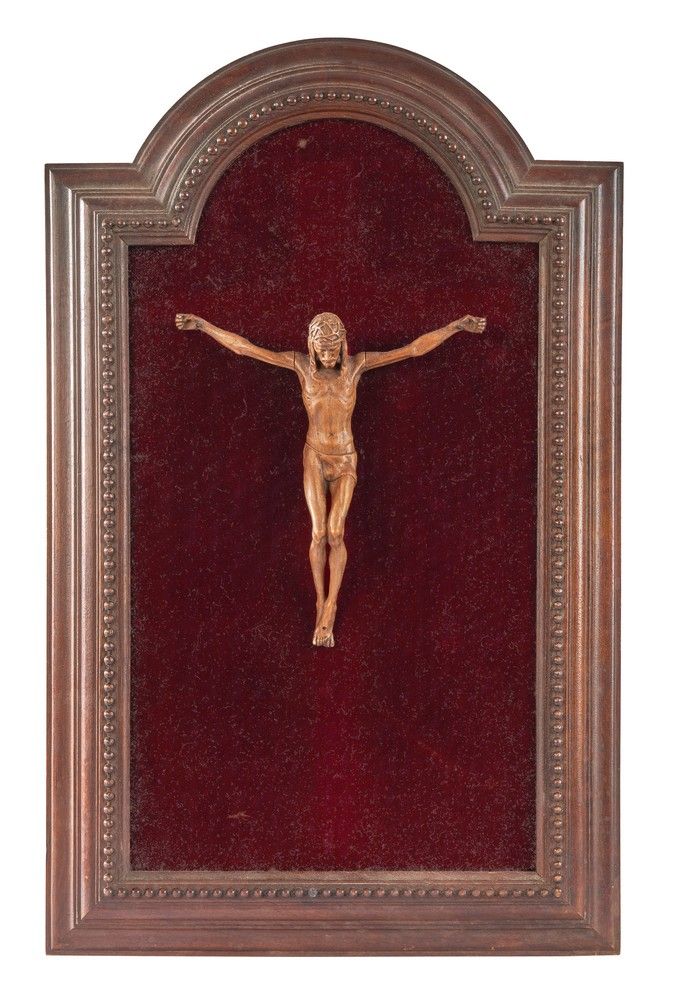 CHRIST en croix avec couronne d'épines, en...