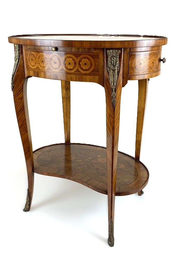 TABLE volante de forme orvale en bois de...