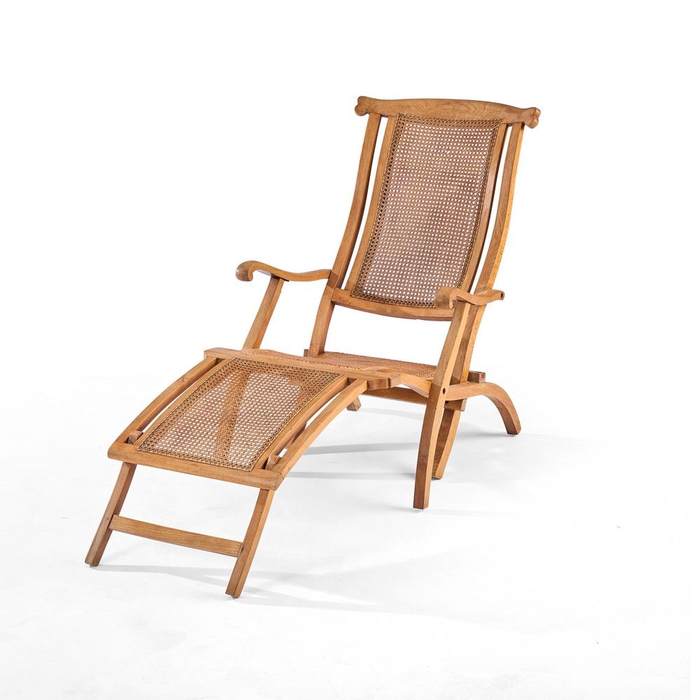 CHAISE LONGUE pliante en bois naturel mouluré...