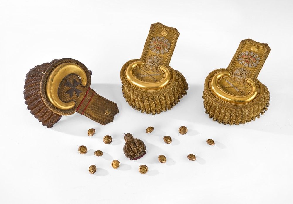 PAIRE D'ÉPAULETTES de général espagnol