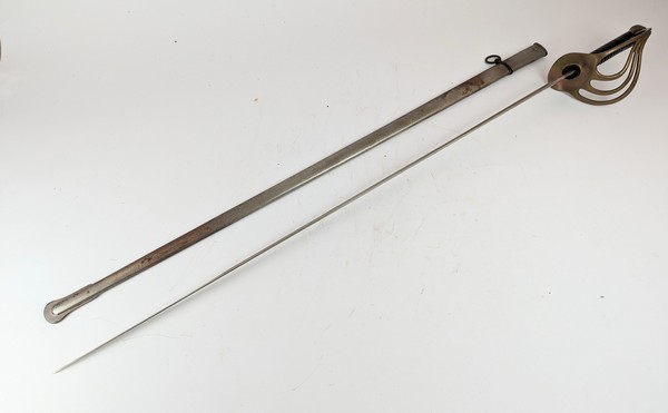 SABRE D'OFFICIER DE CAVALERIE à prise en...