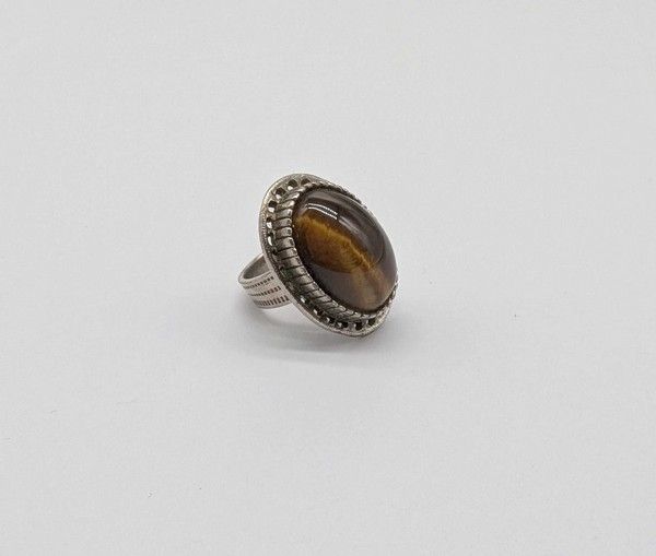 BAGUE en argent (800) sertie d'une pierre...