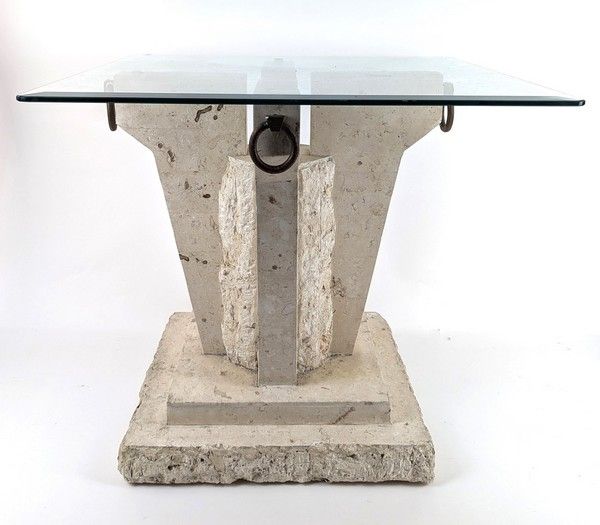 TABLE BASSE ou BOUT DE CANAPÉ carré, à piétement...