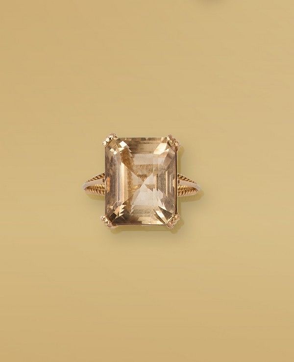 BAGUE cocktail en or jaune (750) et citrine...