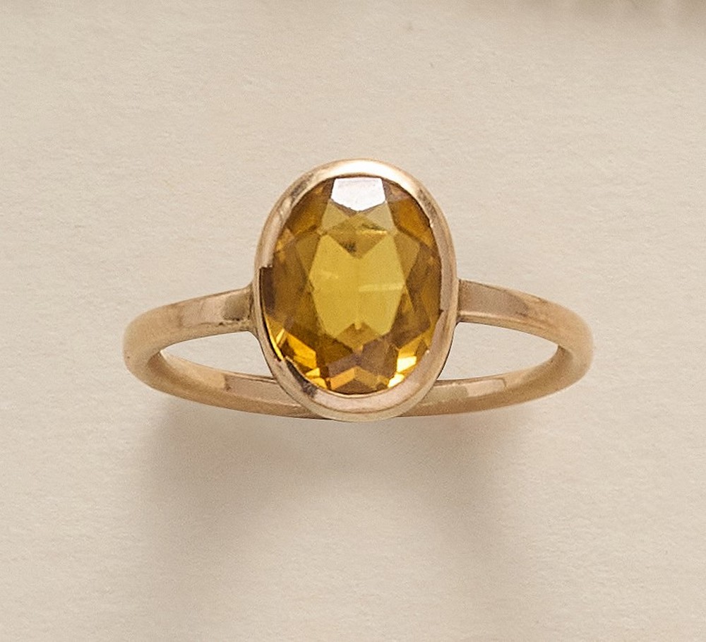 BAGUE en or jaune (750) sertie d'une cit...