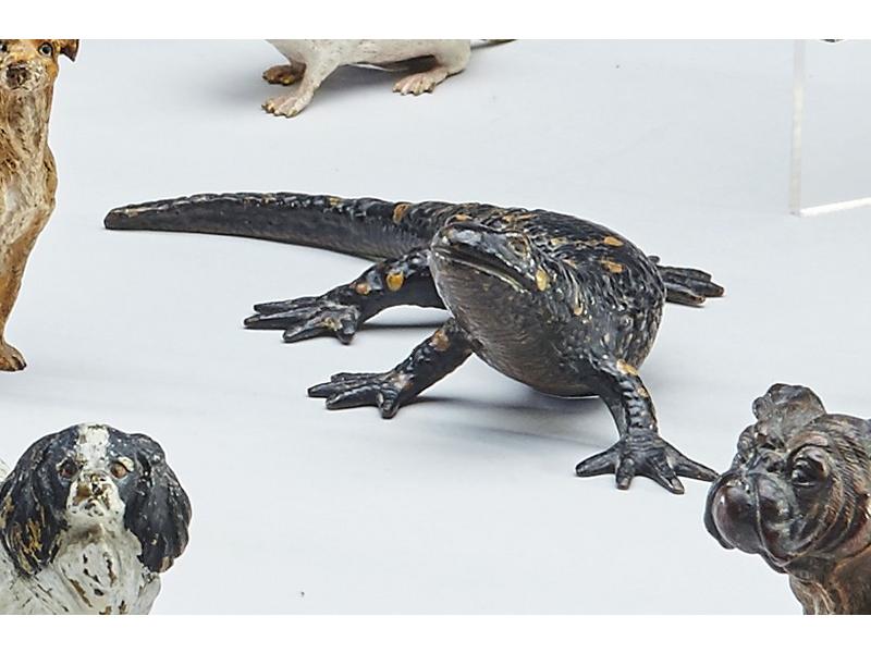 SALAMANDRE en bronze polychrome, marquée,...