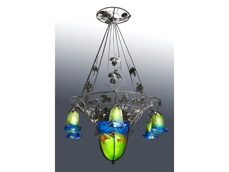 SUSPENSION en fer forgé à décor de pampres...