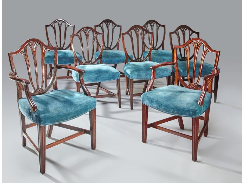 DEUX FAUTEUILS ET SIX CHAISES en acajou et...