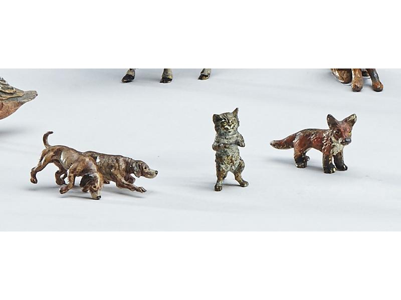 LOT DE PETITS BRONZES COMPRENANT :