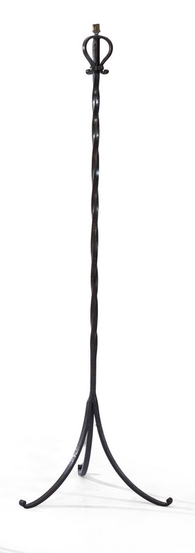 LAMPADAIRE en fer forgé