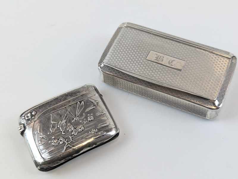 TABATIERE rectangulaire en argent (800) guilloché,...