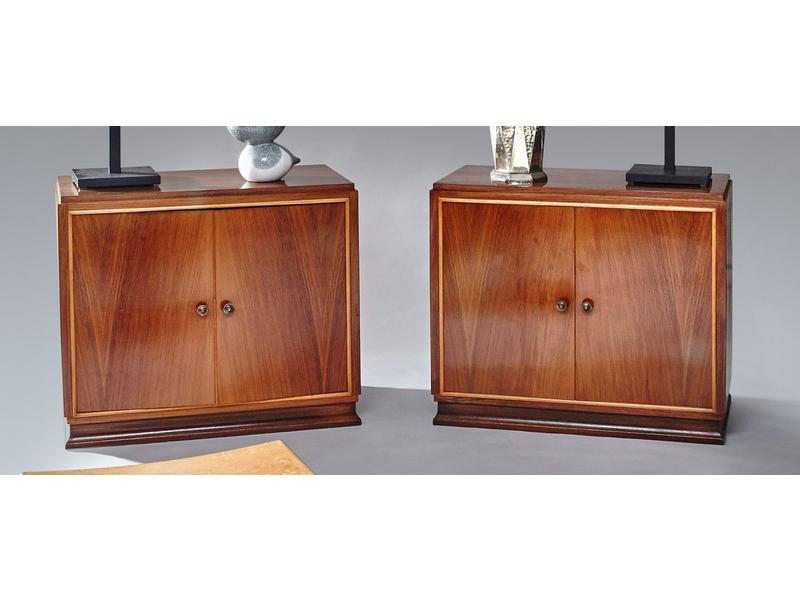 PAIRE DE BUFFETS BAS rectangulaires en bois...