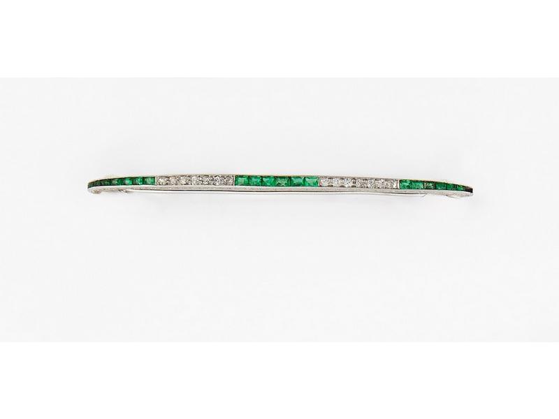 BARRETTE en or gris (750) sertie de segments...