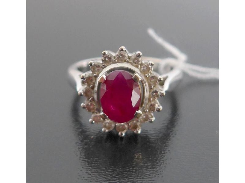 BAGUE MARGUERITE en or gris (750) ornée d'un...