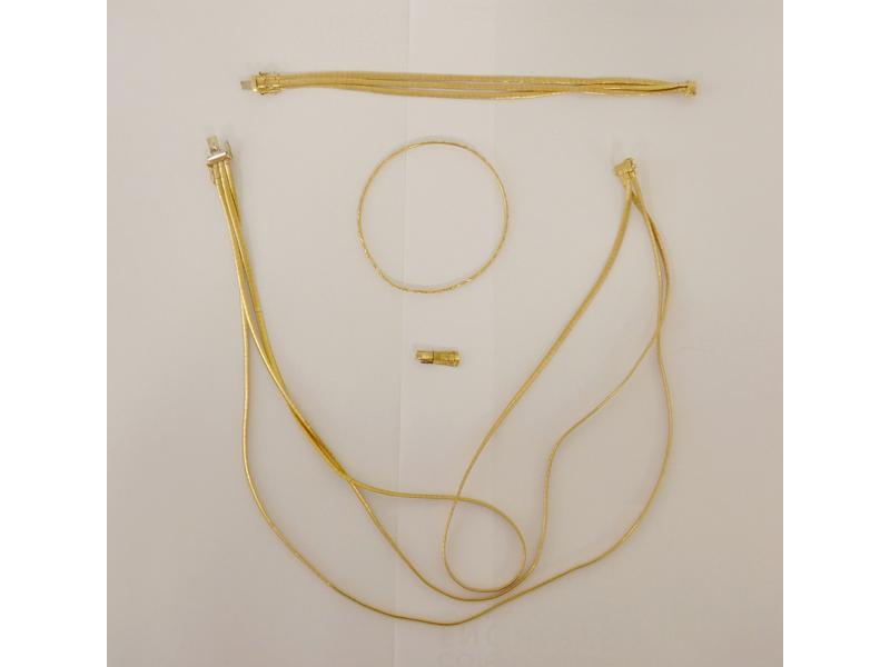 COLLIER et BRACELET en or jaune, à mailles...