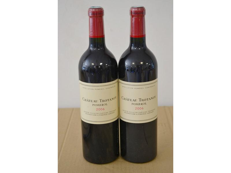 2 Blles CH. TROTANOY Pomerol 2006