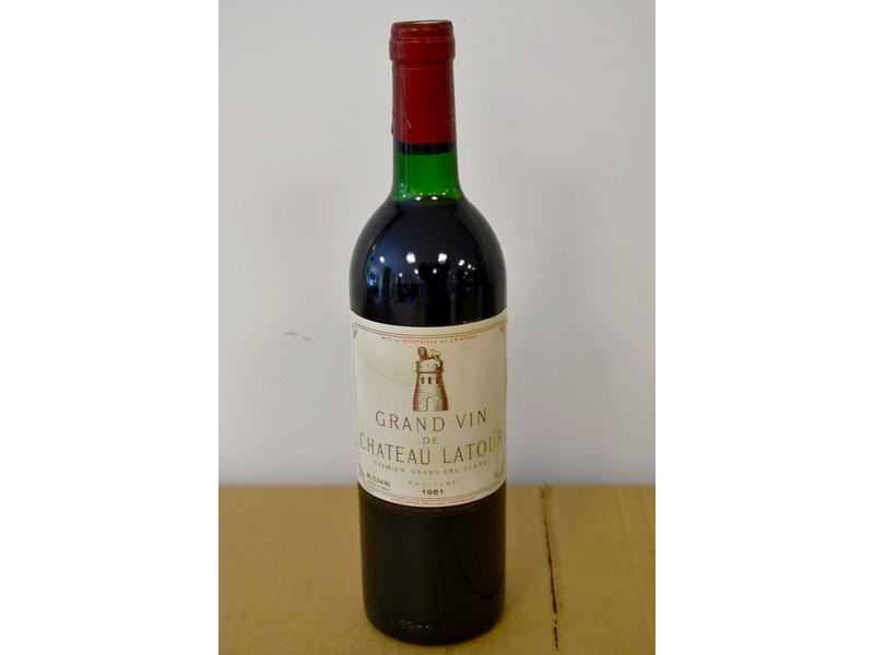 1 Blle CH. LATOUR Pauillac 1er GCC 1981