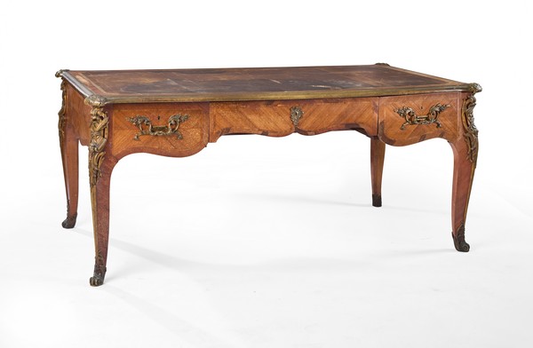 GRAND BUREAU plat toutes faces, en bois de...