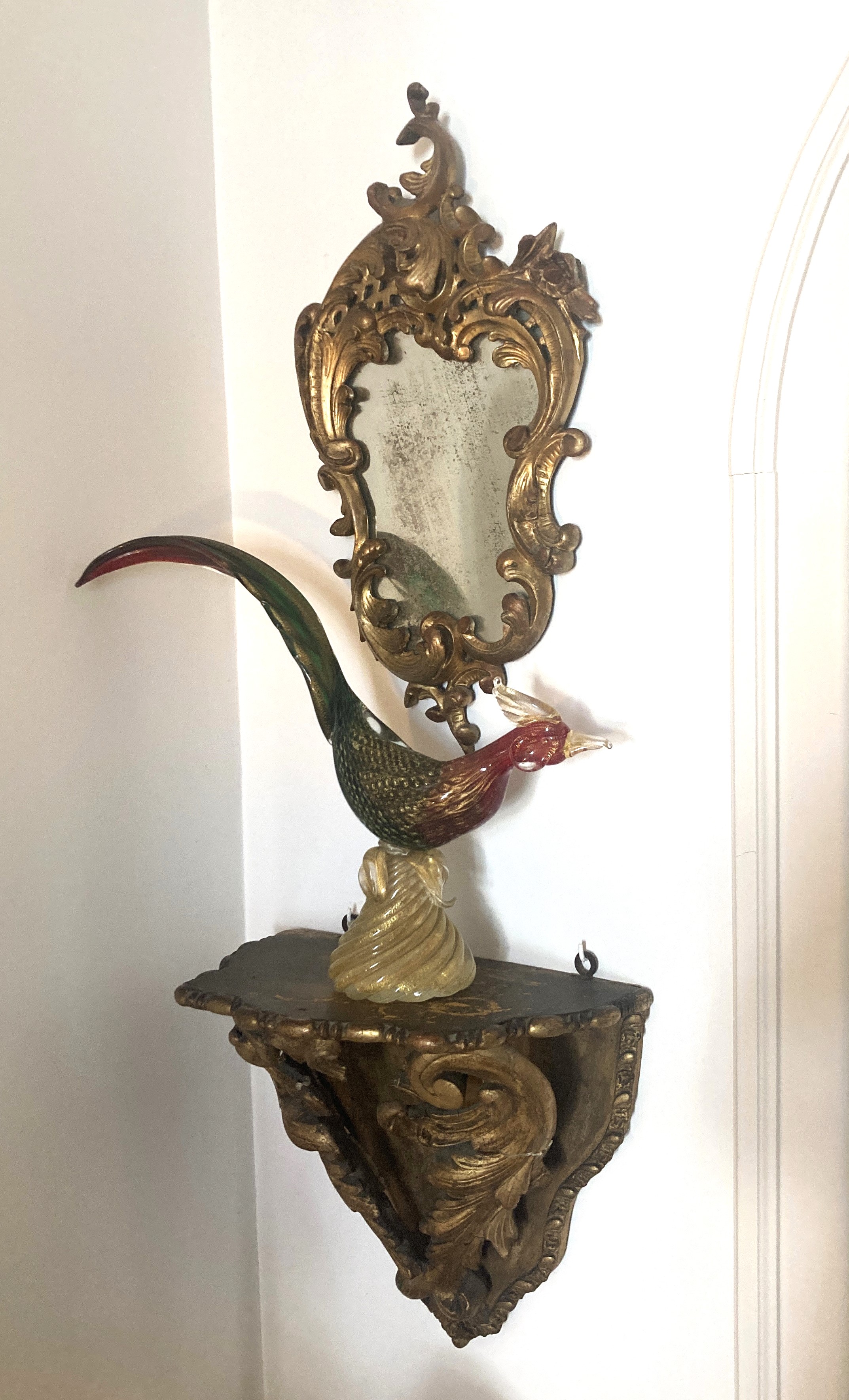PAIRE DE MIROIRS de forme chantournée dans...