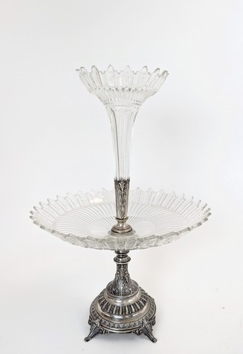 COUPE CENTRE-DE-TABLE en cristal de Bohème...