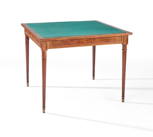 TABLE DE BRIDGE PLIANTE en acajou et placage...