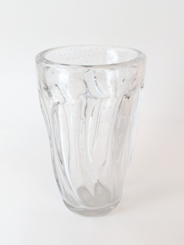 GRAND VASE en verre soufflé à panse tors...