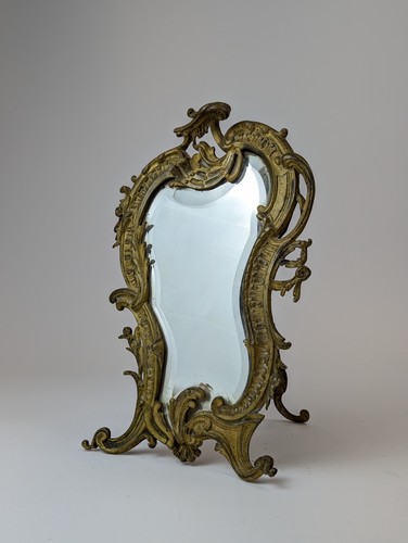 MIROIR DE TOILETTE biseauté et chantourné...