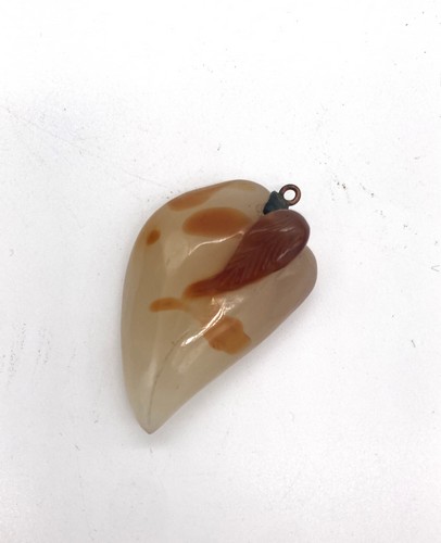PENDENTIF en pierre translucide style agate...