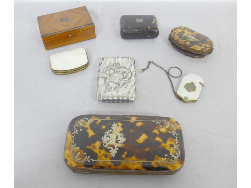 LOT DE SIX BOÎTES, PORTE-MONNAIE OU PORTE-CIGARETTES...