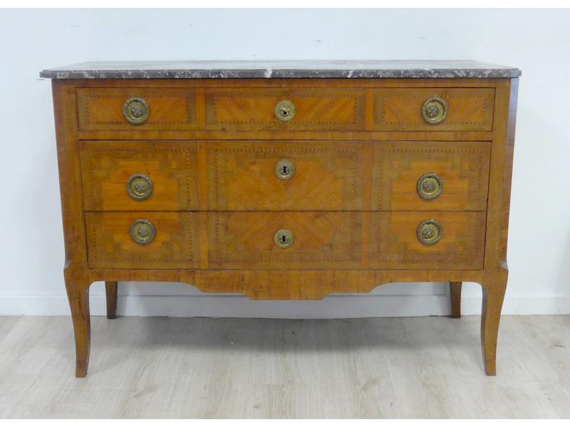 COMMODE rectangulaire à pans coupés en placage...