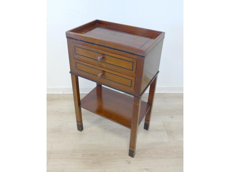 TABLE DE CHEVET rectangulaire en merisier...