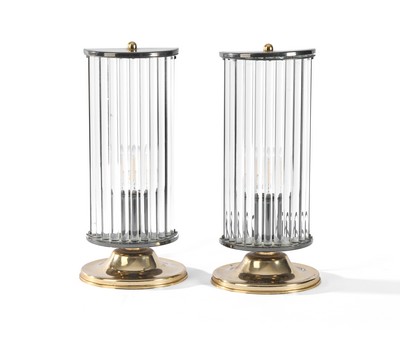 PAIRE DE LAMPES à réflecteurs semi-circulaires...