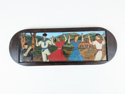 PLATEAU rectangulaire en bois, à bords arrondis...