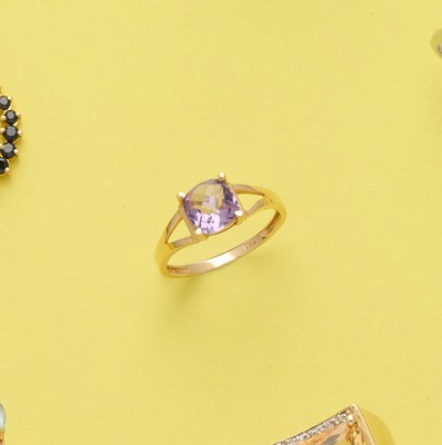 BAGUE en or (750) ornée d'une amethyste facetée...