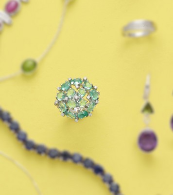 BAGUE ronde en argent (925) ornée d'une émeraude...