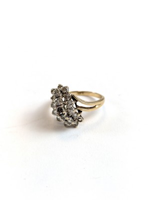 BAGUE en or (585) avec grappes de petits...