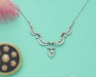 COLLIER or gris (750) et platine (850) à...