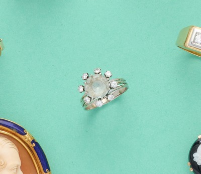 BAGUE en or gris (750) ornée d'une aigue-marine...
