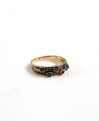 BAGUE double en or jaune (750) sertie d'un...