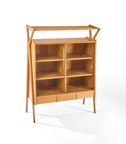 BIBLIOTHÈQUE vitrine en bois cérusé, ouvrant...