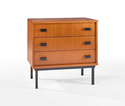 PETITE COMMODE en bois de placage ouvrant...