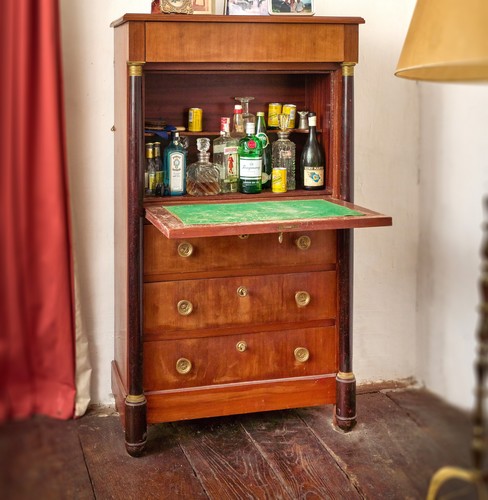 SECRETAIRE rectangulaire en acajou et placage...