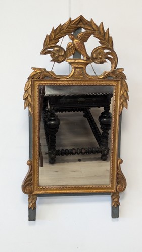 MIROIR rectangulaire dans un cadre en bois...