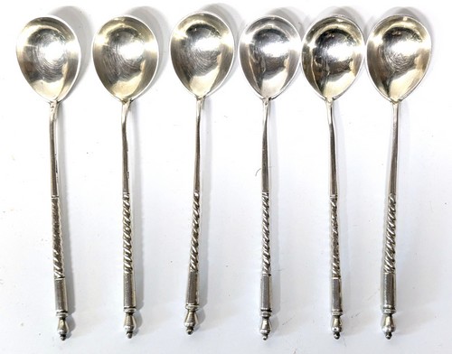 SIX CUILLERES A MOKA en argent (84 zolotniks...