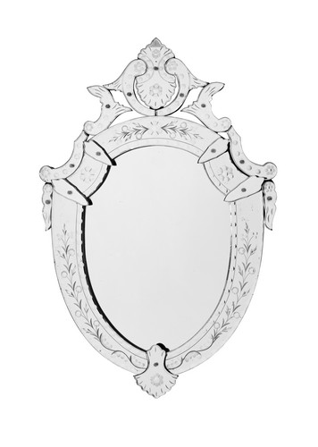 MIROIR dit de Venise en forme d'écusson et...