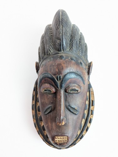 MASQUE AFRICAIN à la haute coiffe.