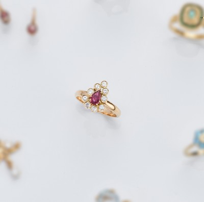 BAGUE en or (750) ornée d'un rubis taille...