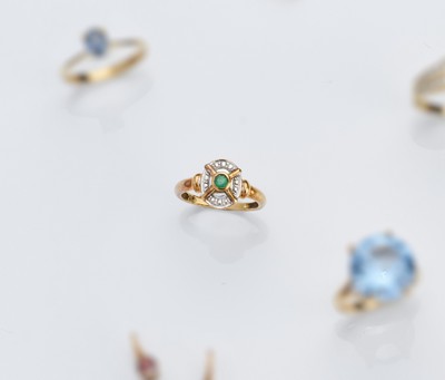 BAGUE en or (750), plateau ovale en or gris...