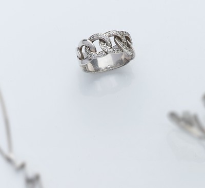 BAGUE en argent (925) formée de 5 anneaux...