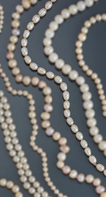 SAUTOIR DE PERLES de culture ovales.